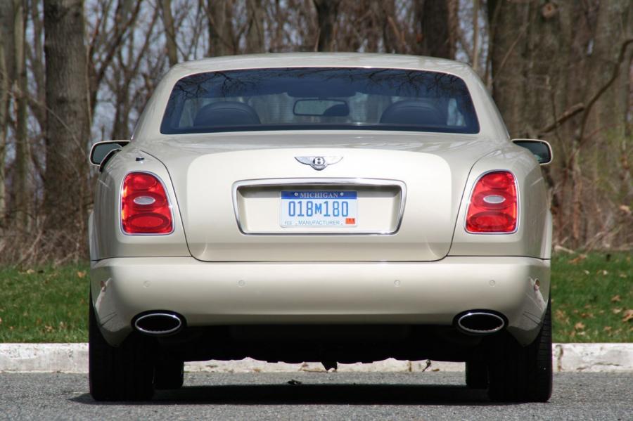  Bentley Brooklands 2009 года  (NA) (фото 3 из 55)